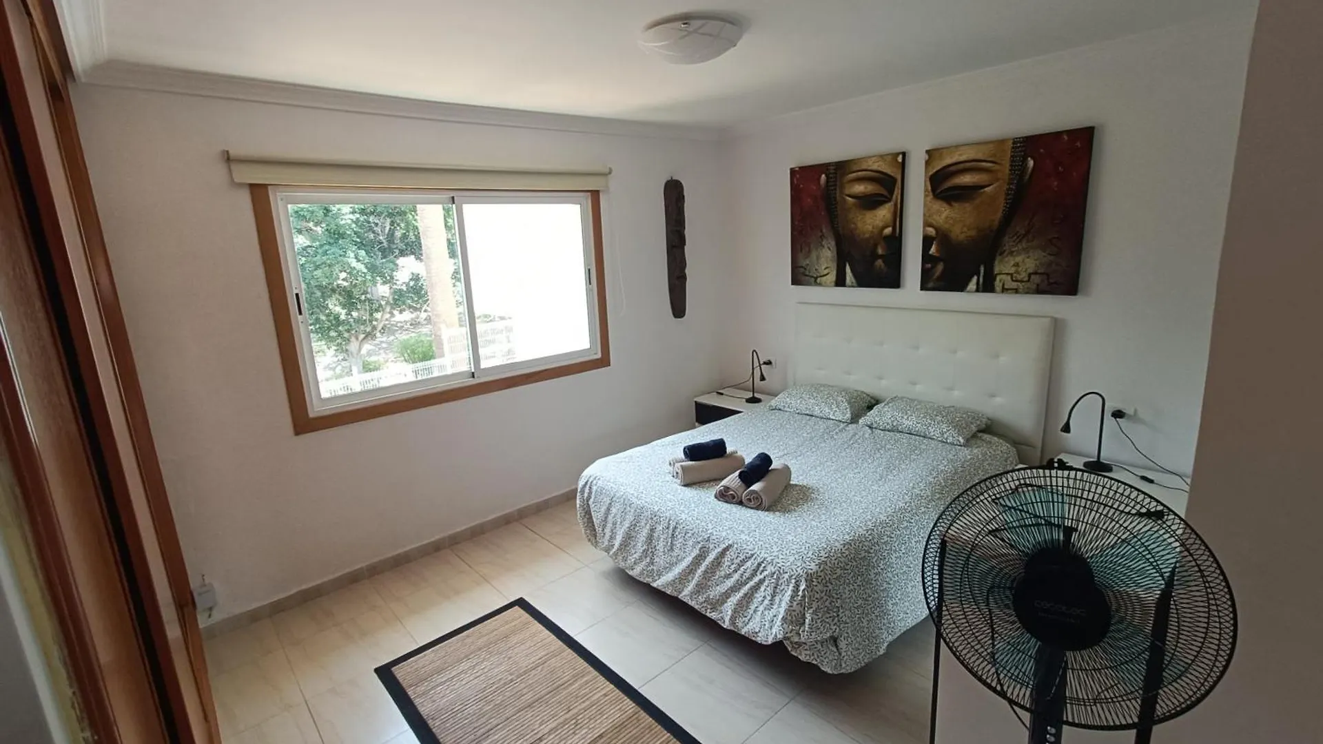 Ola Serena Costa Adeje  Hiszpania